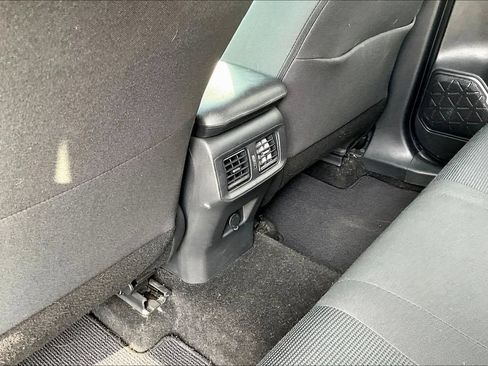 Used 2023 Toyota RAV4 LE AWD/4WD image 10