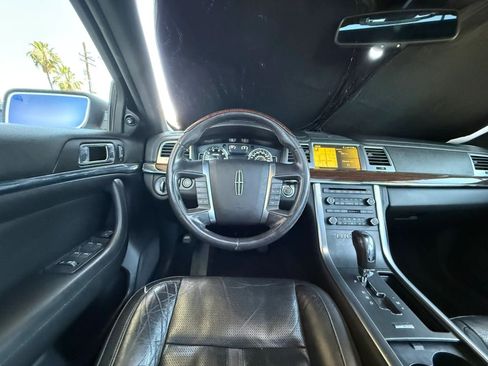 Used 2009 Lincoln MKS FWD image 51