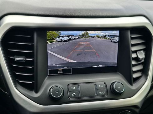 Used 2020 GMC Acadia SLT FWD image 21