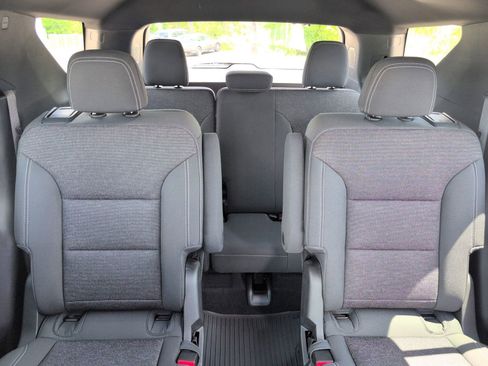 New 2026 Chevrolet Traverse LT w/ Sun and Wheel Package FWD image 27