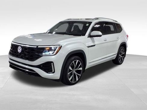 Used 2024 Volkswagen Atlas SEL Premium R-Line image 4