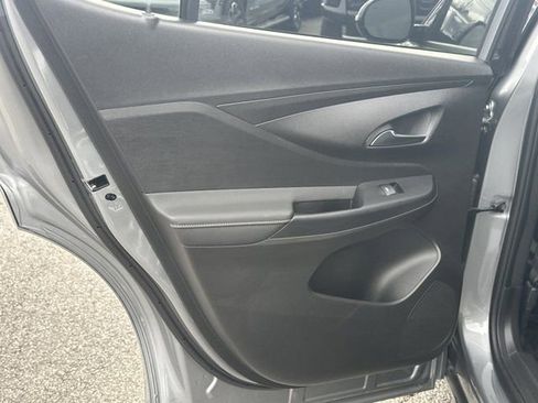 Used 2024 Buick Envista Avenir image 23