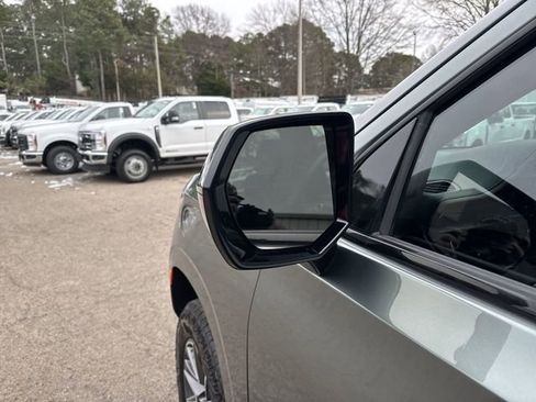 Used 2024 Chevrolet Tahoe Z71 w/ Max Trailering Package AWD/4WD image 12