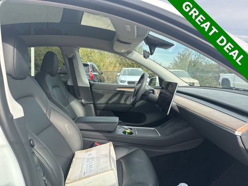 Used 2023 Tesla Model Y Long Range image 9