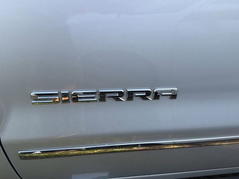 Used 2014 GMC Sierra 1500 SLT w/ SLT Crew Cab Value Package RWD image 7