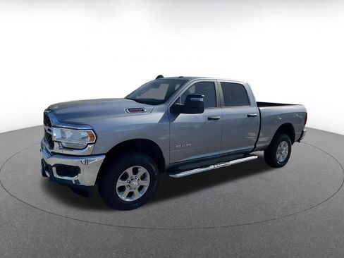Used 2024 RAM 2500 Big Horn w/ Safety Group image 8