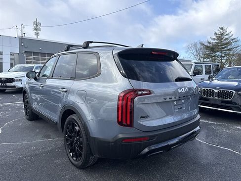 Used 2022 Kia Telluride SX w/ SX Prestige Package image 4