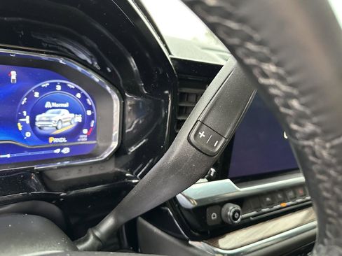 Used 2024 Chevrolet Silverado 1500 LT AWD/4WD image 25