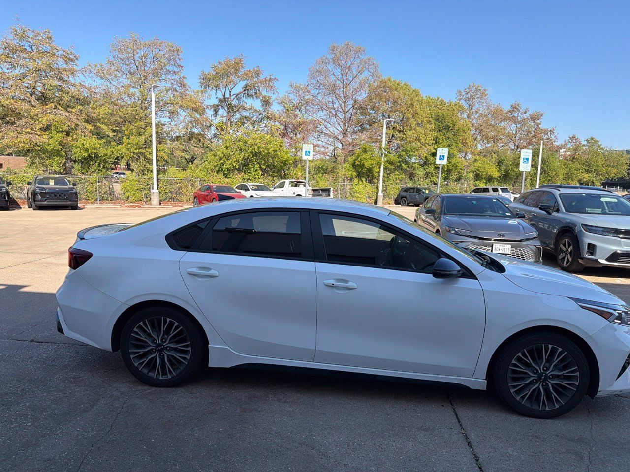 Used 2023 Kia Forte GT-Line FWD image 4