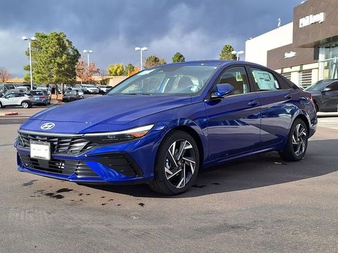 Used 2024 Hyundai Elantra SEL w/ Convenience Package image 7