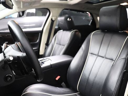 Used 2015 Jaguar XJ L Portfolio RWD image 11