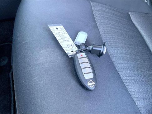 Used 2025 Nissan Altima 2.5 SV image 15