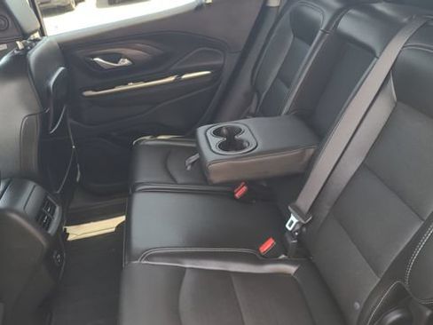 Used 2023 GMC Terrain SLT w/ Tech Package AWD/4WD image 22