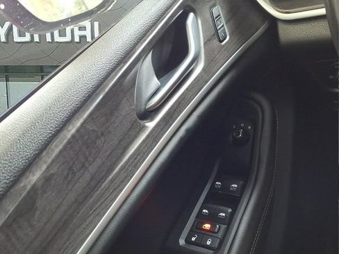 Used 2023 Jeep Grand Cherokee L Limited AWD/4WD image 30