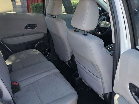 Used 2017 Honda HR-V EX image 13