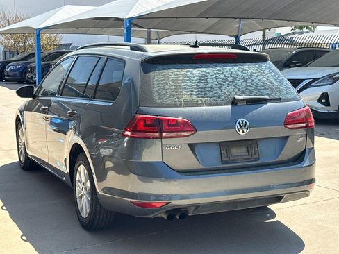 Used 2016 Volkswagen Golf S image 9