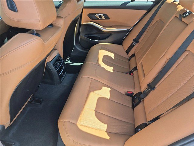 Used 2024 BMW 330i Sedan w/ Premium Package RWD image 18