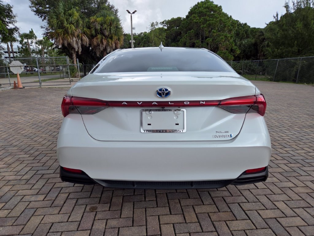 Used 2021 Toyota Avalon XLE FWD image 10