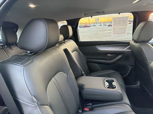 Certified 2024 MAZDA CX-90 Plug-In Hybrid w/ Preferred image 63