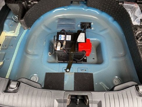 Used 2020 Ford Escape SE Sport image 51