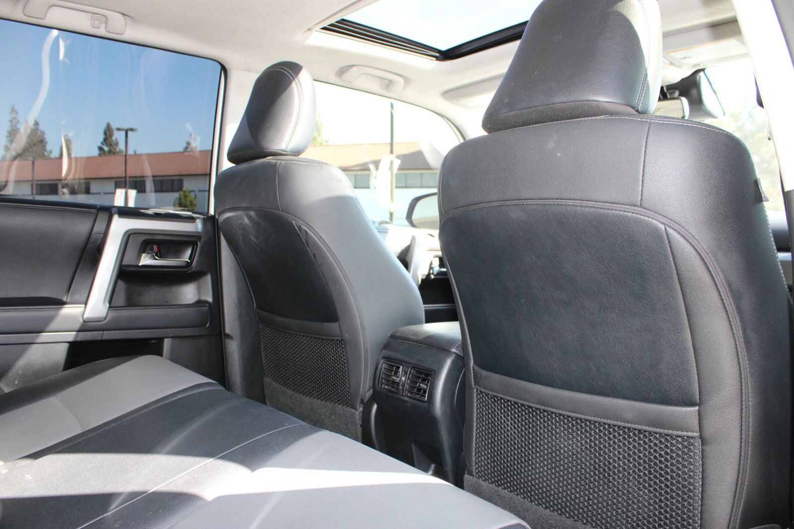 Used 2020 Toyota 4Runner SR5 Premium w/ Moonroof Package RWD image 17