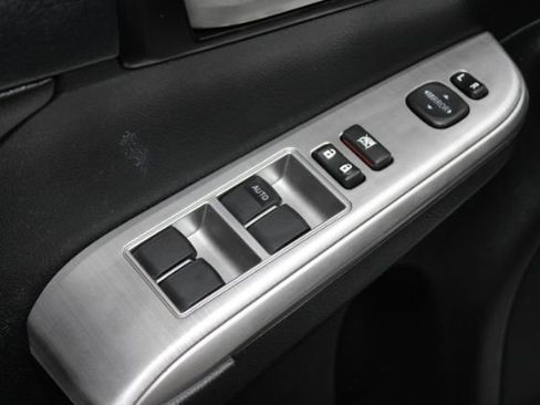 Used 2014 Toyota Camry SE image 12