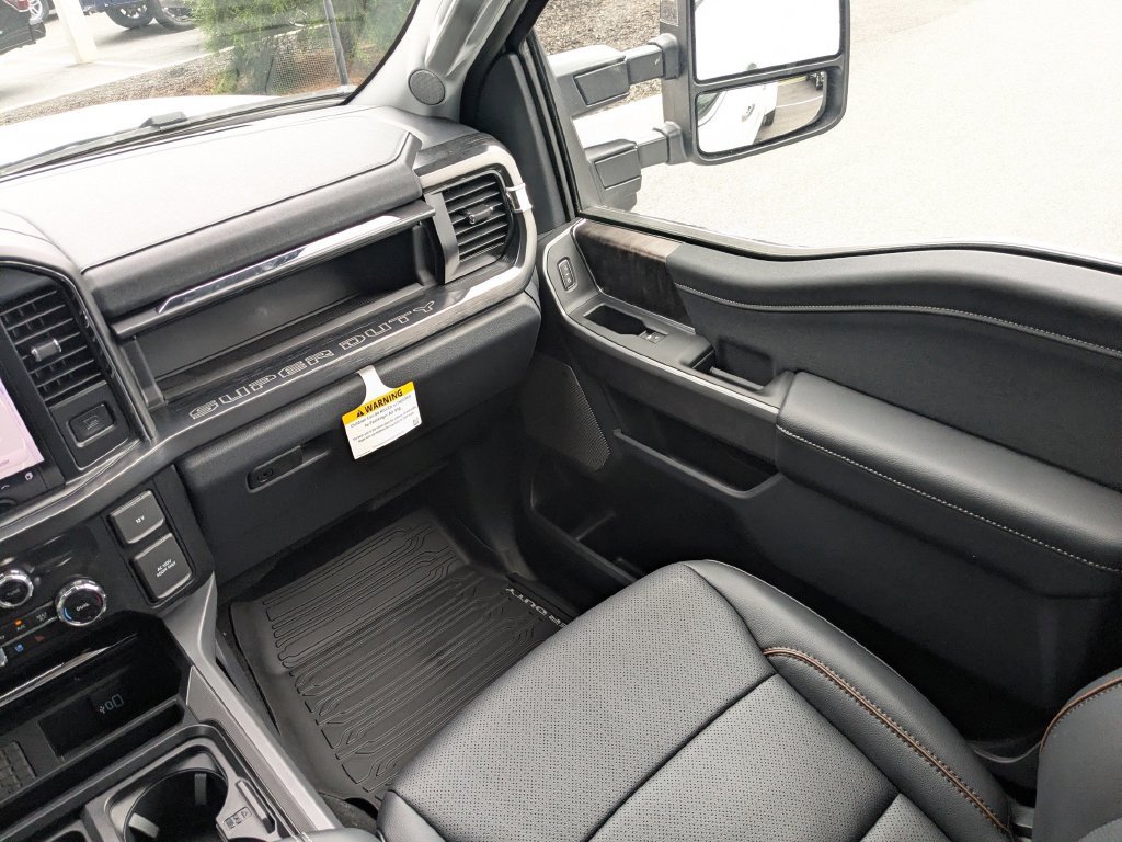 New 2026 Ford F350 Lariat w/ Lariat Ultimate Package AWD/4WD image 17