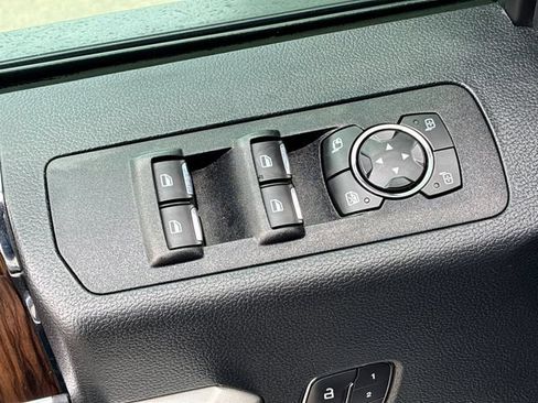 Used 2020 Ford F150 Lariat AWD/4WD image 13