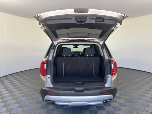 Used 2023 GMC Acadia SLE FWD image 27
