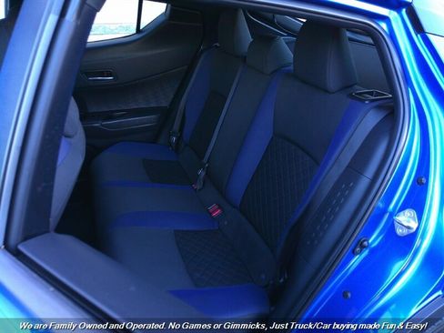 Used 2020 Toyota C-HR XLE image 21