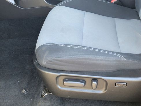 Used 2021 Toyota Tacoma TRD Sport w/ Technology Package image 20