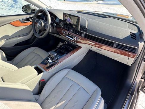 Used 2022 Audi A4 2.0T Premium w/ Convenience Package image 14