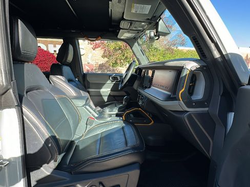 Used 2021 Ford Bronco Badlands image 24