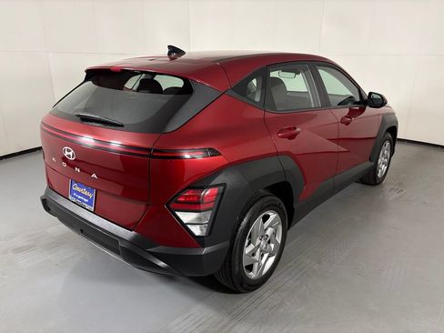 Used 2024 Hyundai Kona SE FWD image 8
