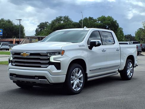 Used 2023 Chevrolet Silverado 1500 High Country w/ High Country Premium Package AWD/4WD image 29