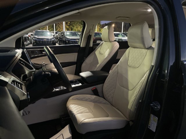Used 2024 Ford Edge Titanium AWD/4WD image 18