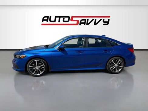 Used 2023 Honda Civic Touring image 4