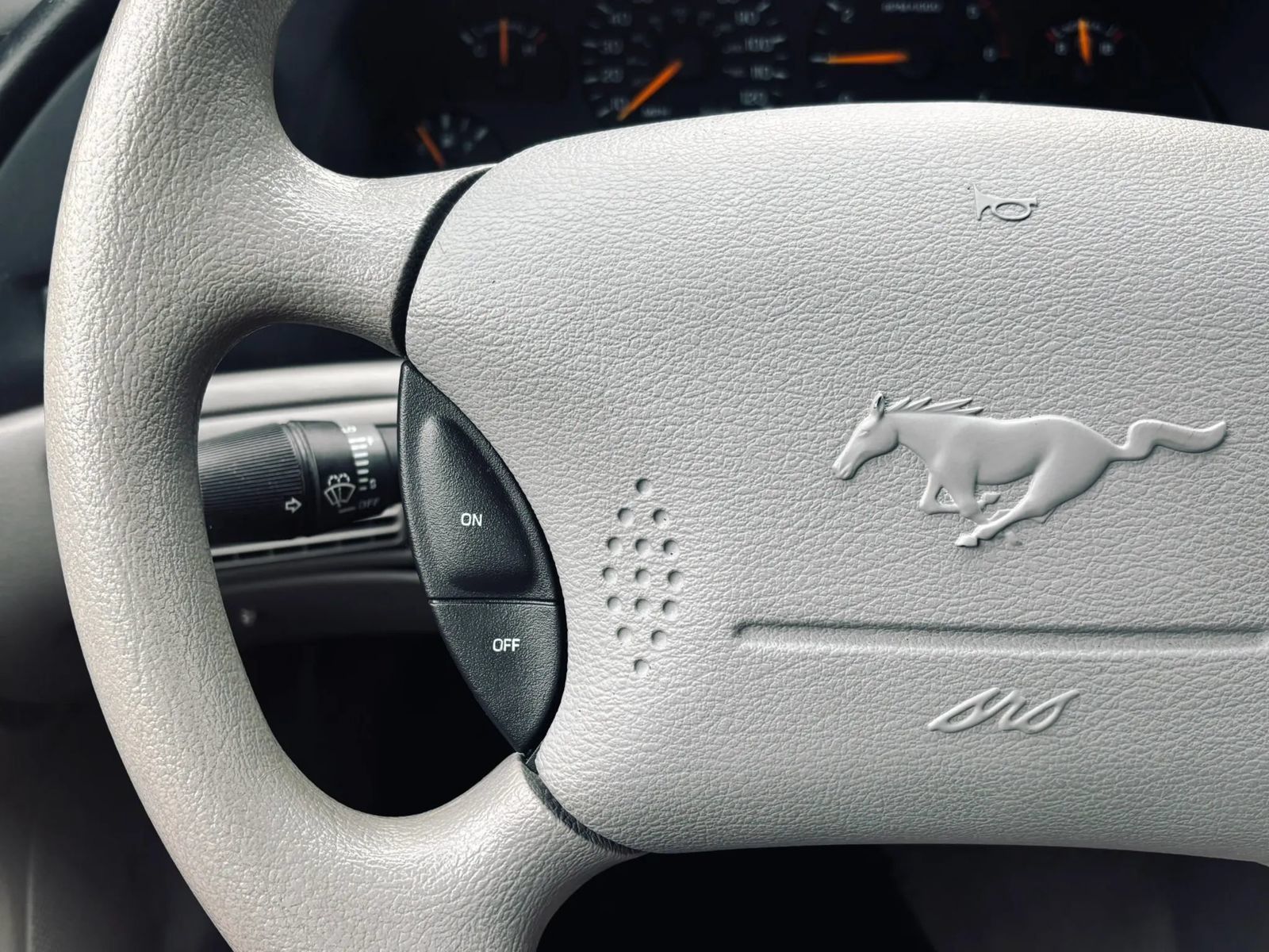 Used 1997 Ford Mustang Coupe RWD image 24