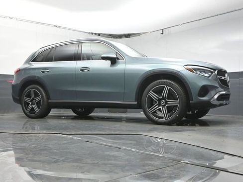 Used 2026 Mercedes-Benz GLC 300 image 33