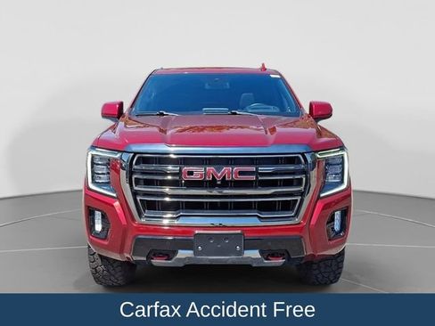 Used 2024 GMC Yukon AT4 w/ Technology Package AWD/4WD image 3