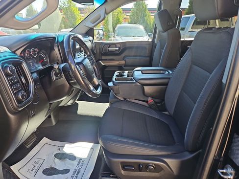 Used 2019 Chevrolet Silverado 1500 RST w/ True North Edition AWD/4WD image 9