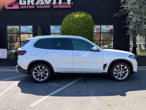 Used 2025 BMW X5 xDrive40i AWD/4WD image 21
