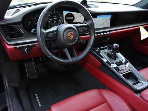 Used 2022 Porsche 911 Carrera GTS image 9