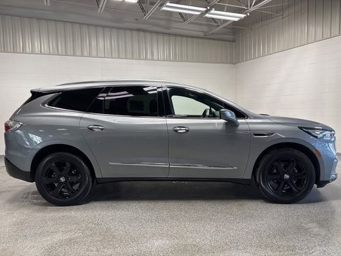 Used 2023 Buick Enclave Essence w/ Sport Touring Edition image 8
