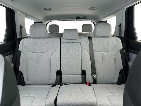 New 2025 Hyundai Palisade SE image 16