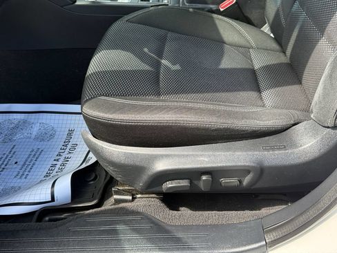 Used 2019 Subaru Outback 2.5i Premium AWD/4WD image 16