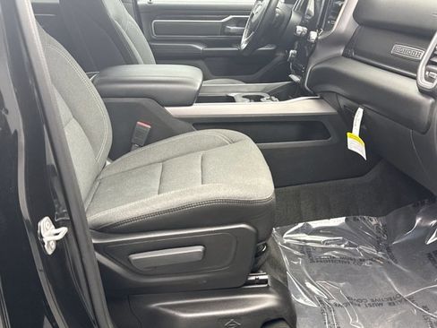 Used 2023 RAM 1500 Big Horn AWD/4WD image 17