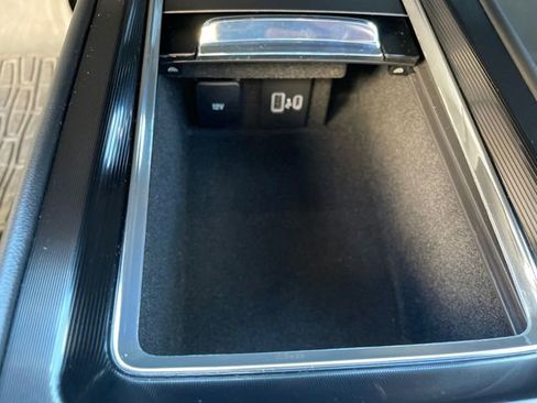 Used 2021 Lincoln Corsair AWD w/ Premium Package image 35