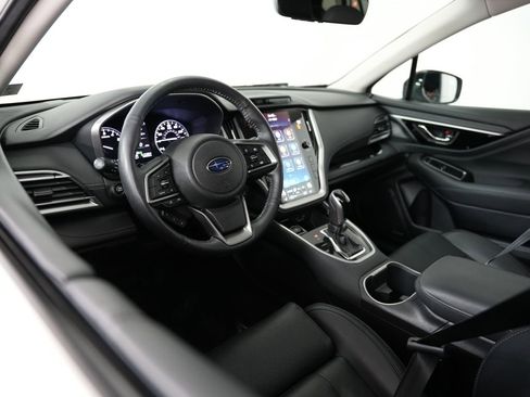 Used 2020 Subaru Outback Limited image 6