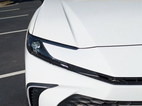 Certified 2025 Toyota Camry SE w/ Convenience Package image 10